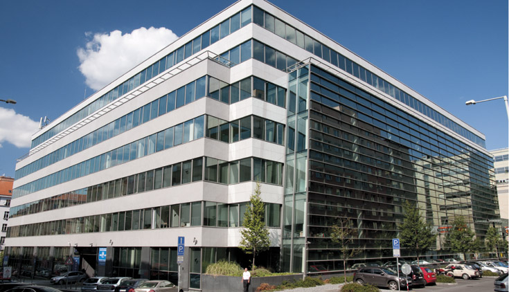 Luxembourg Plaza, Praha